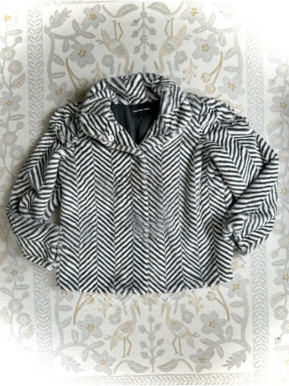 Who What Wear Chevron Striped Faux Fur Coat Size M Puffer Statement Piece